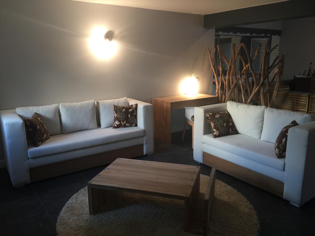 Luxe Mer&piscine Villa Sainte-Anne (Grande-Terre)